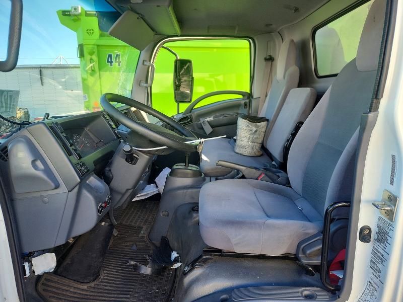 2022 Isuzu NPR HD BOX Truck