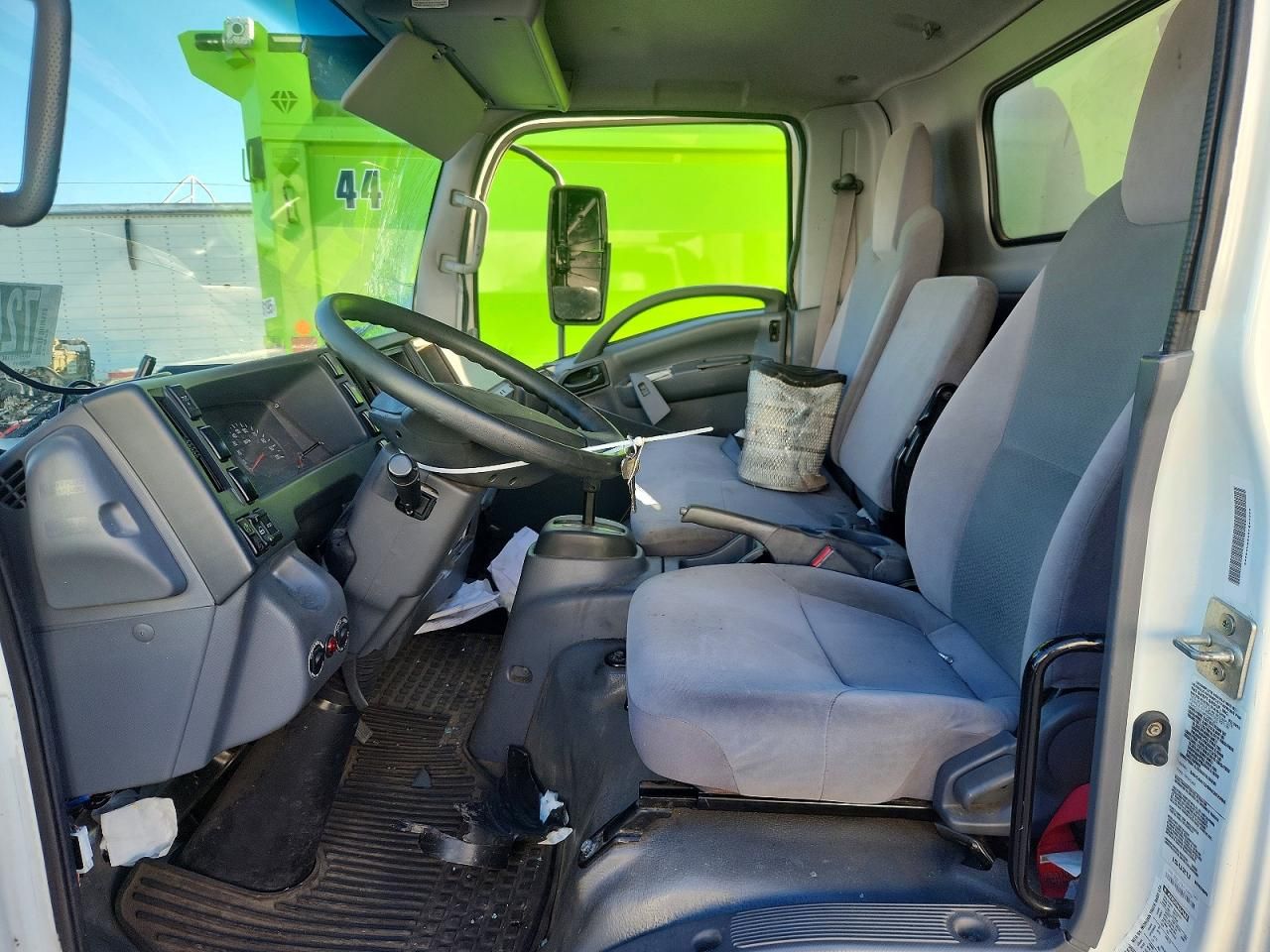 2022 Isuzu NPR HD BOX Truck