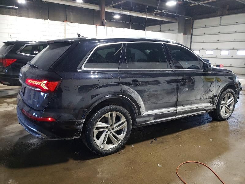 2020 Audi Q7 Premium Plus