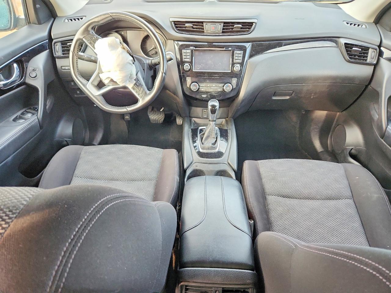 2017 Nissan Rogue Sport s