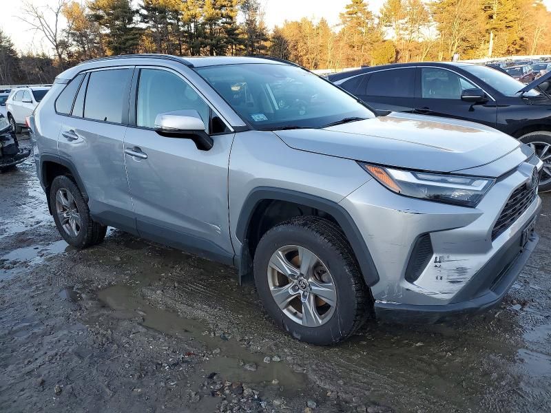 2022 Toyota Rav4 xle