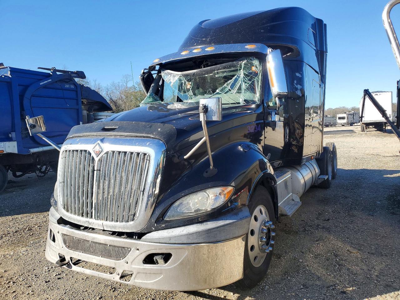 2014 International Prostar Semi Truck