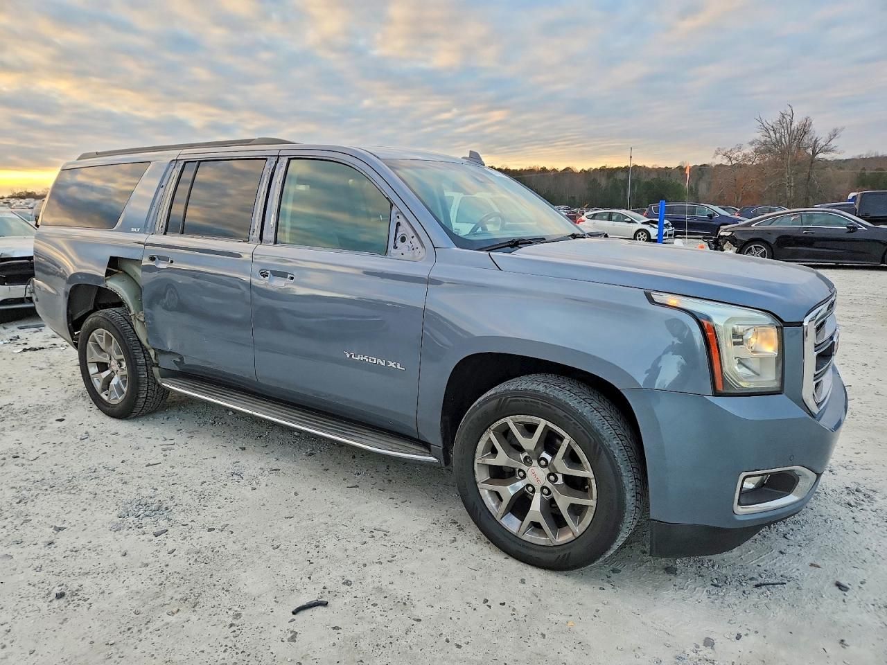 2016 GMC Yukon xl K1500 slt
