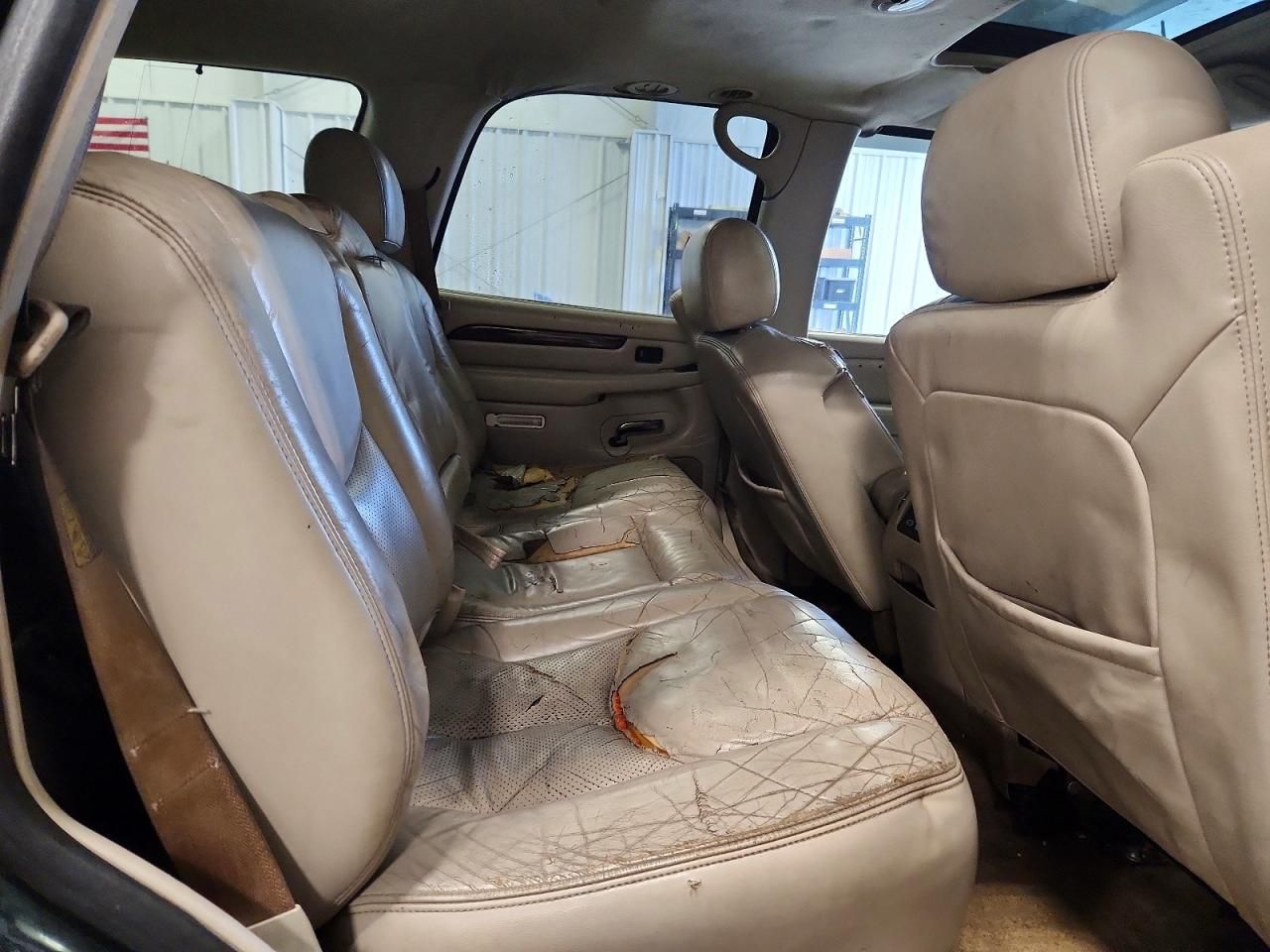 2003 Cadillac Escalade Luxury