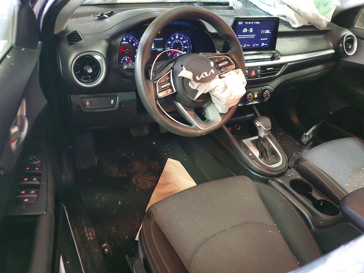 2023 KIA Forte lx
