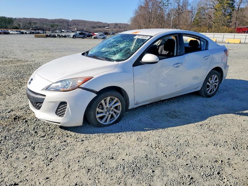 2013 Mazda 3 I