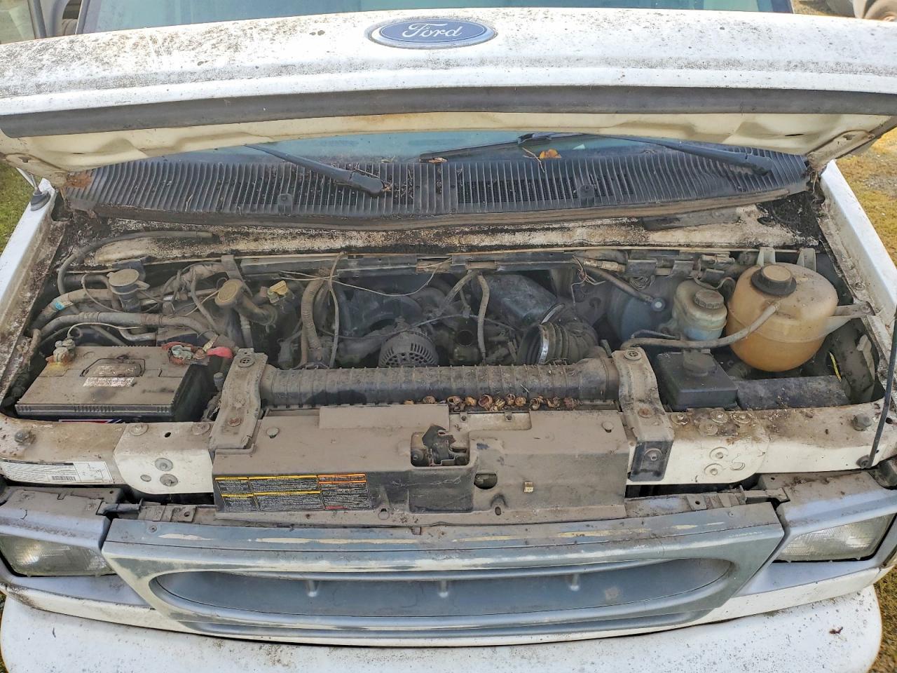 2000 Ford Econoline E350 Super Duty Cutaway Van