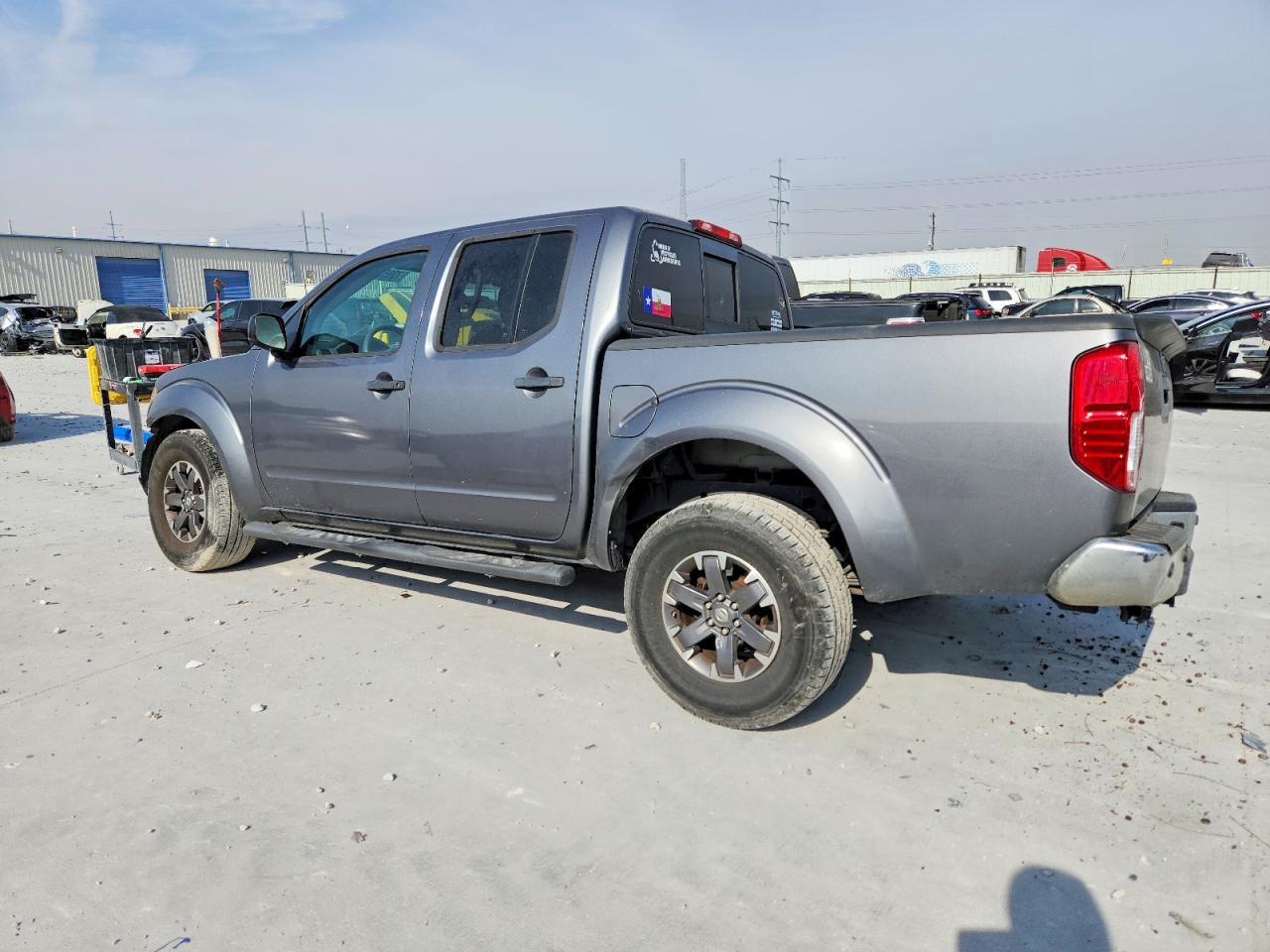 2017 Niss Frontier sv