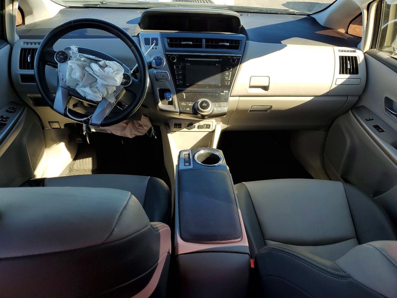 2017 Toyota Prius v