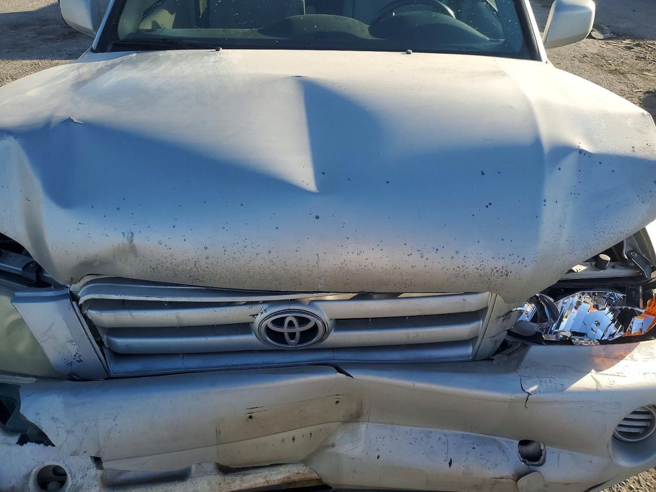 2004 Toyota Highlander Base