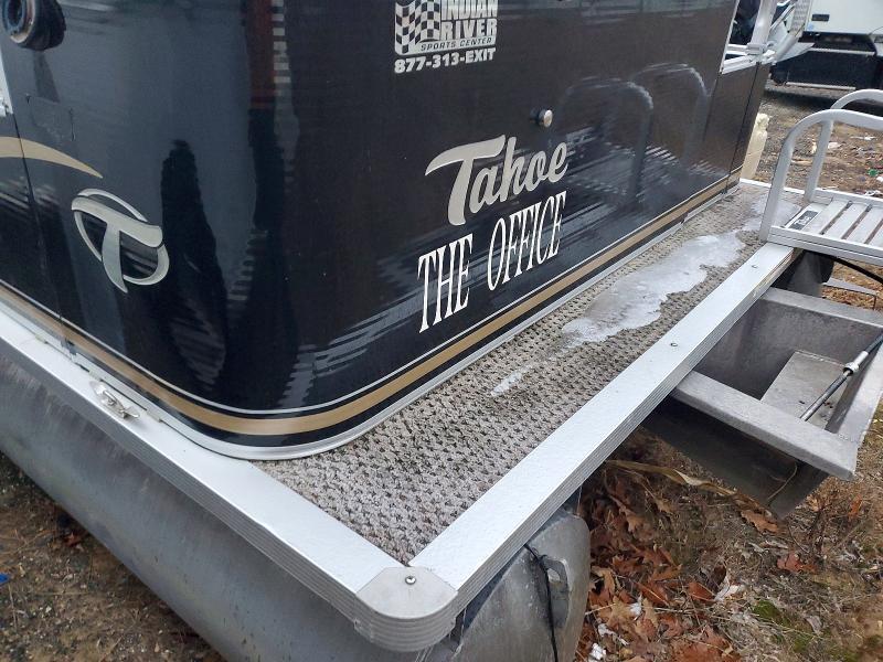 2012 Tahoe Boat