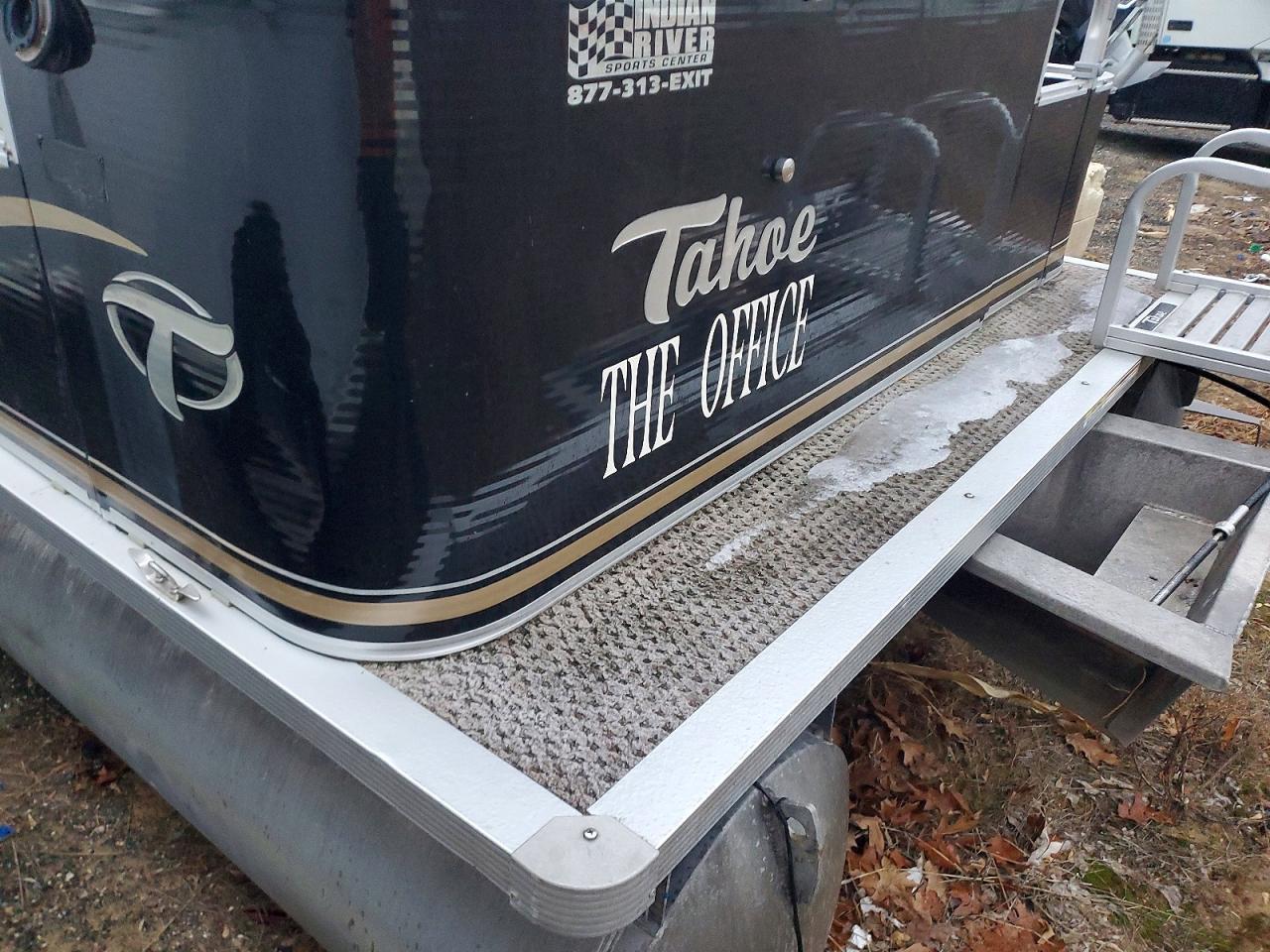 2012 Tahoe Boat