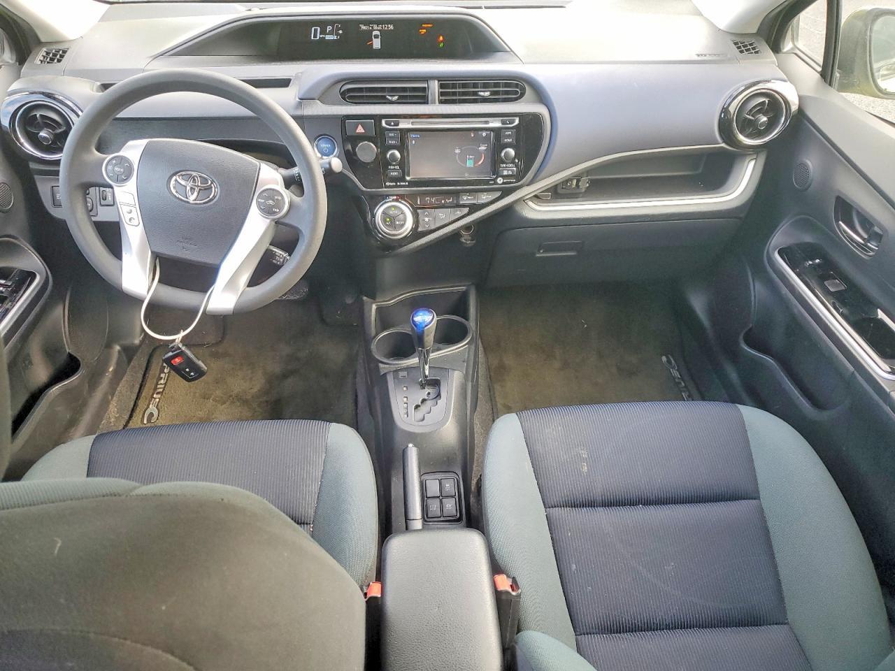 2016 Toyota Prius c