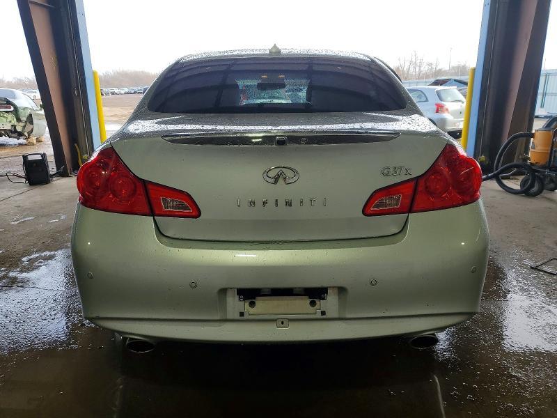 2013 Infiniti G37