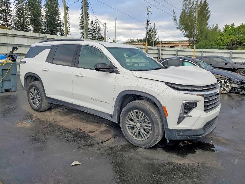 2024 Chevrolet Traverse lt
