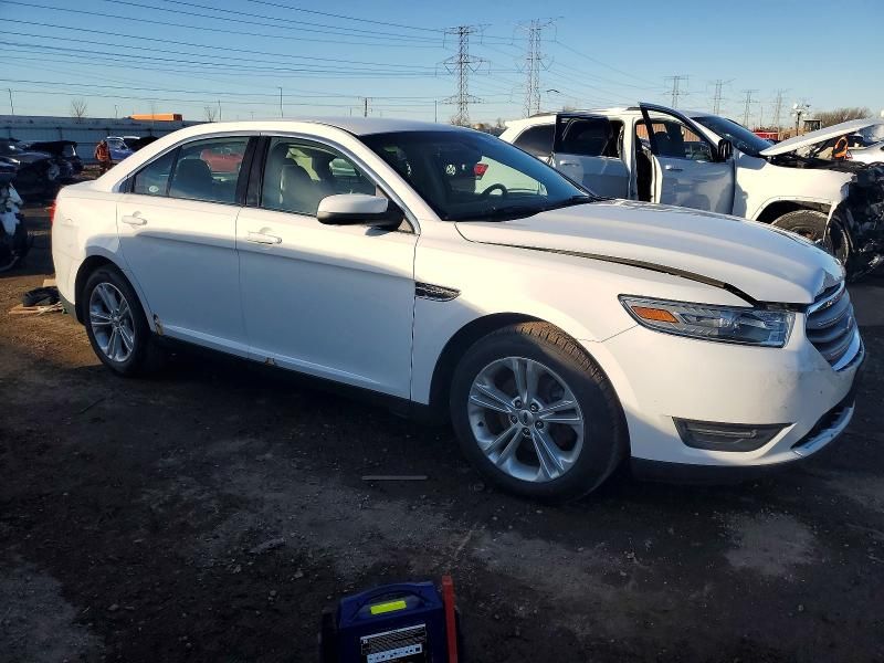 2013 Ford Taurus sel
