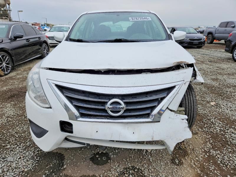 2019 Nissan Versa s