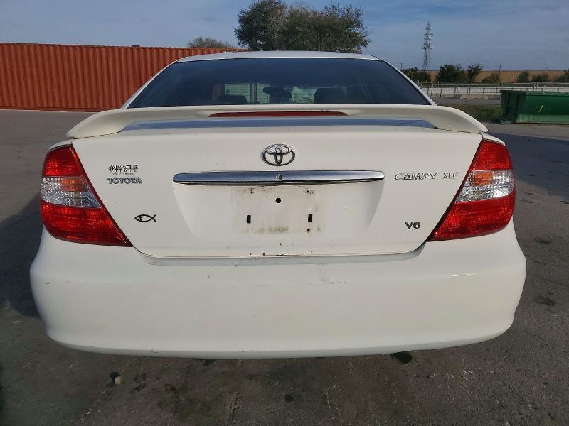 2003 Toyota Camry le