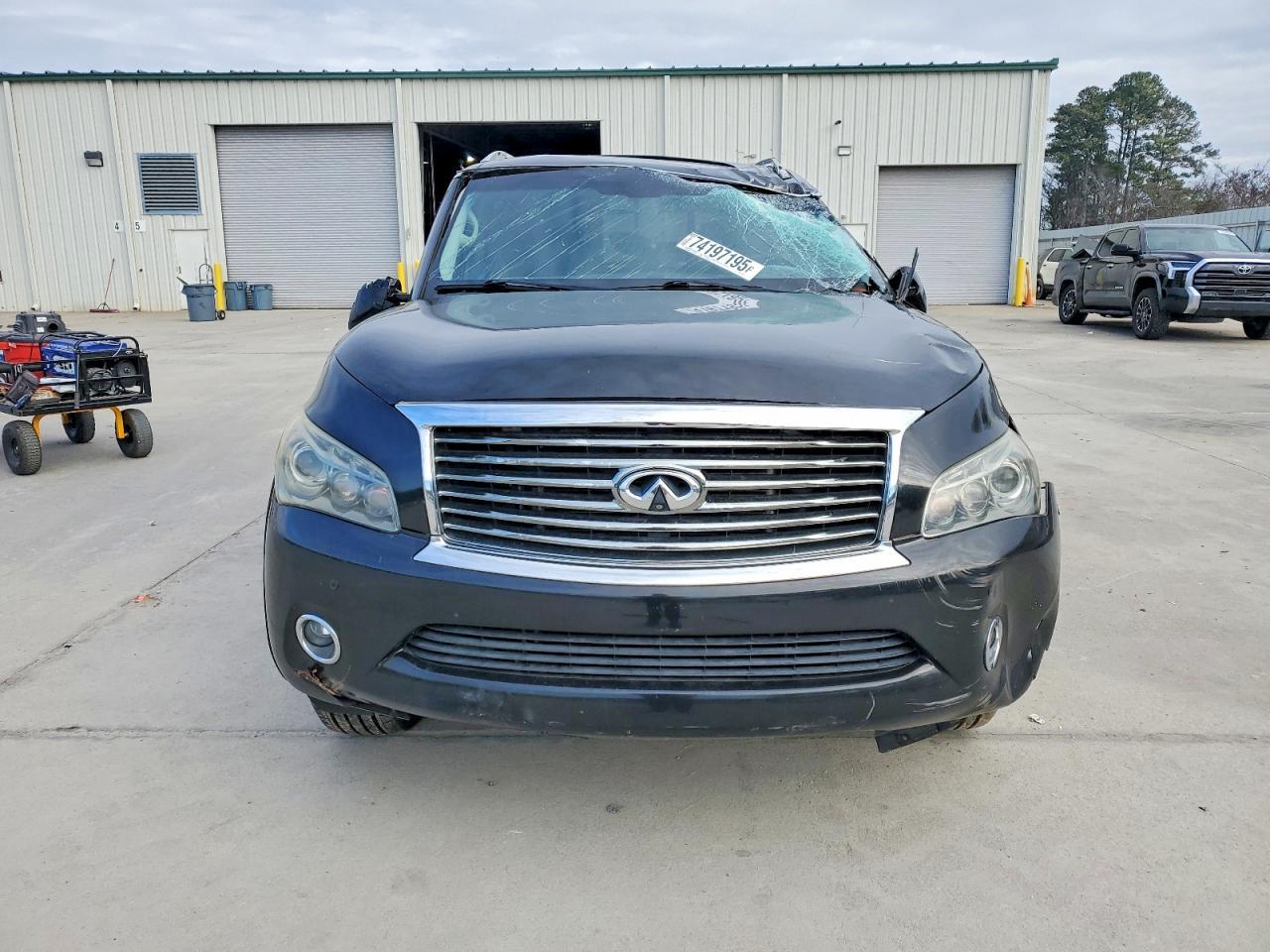 2011 Infinity Qx56