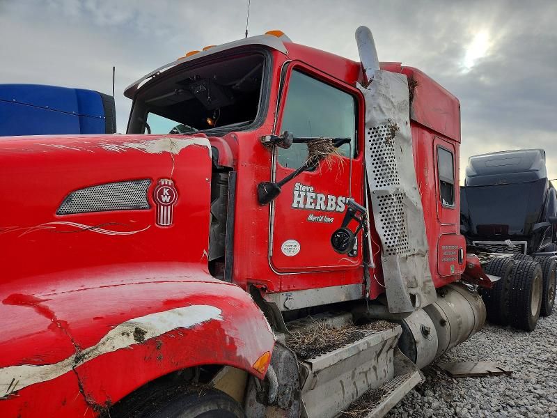 2016 Kenworth 2016 KW T660-Semi Truck
