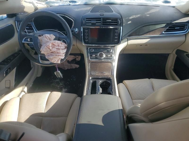 2017 Lincoln Continental Select