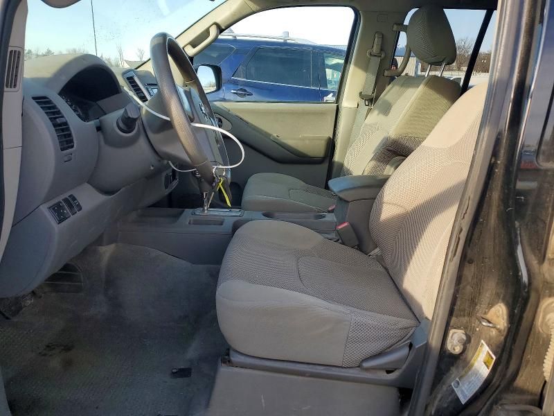 2012 Nissan Frontier s