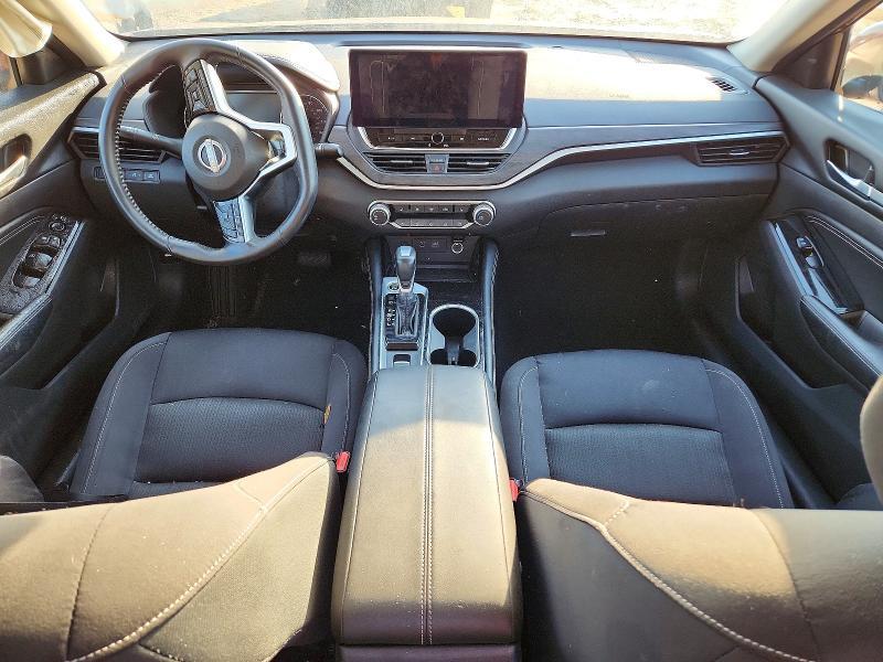 2023 Nissan Altima sv