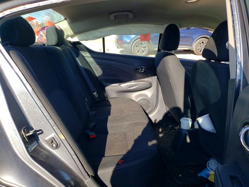 2019 Nissan Versa s