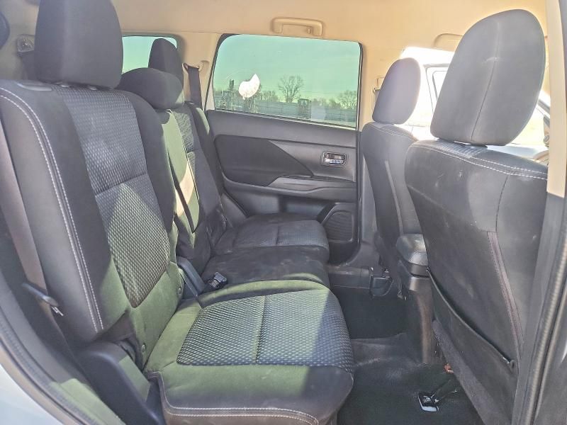 2017 Mitsubishi Outlander se