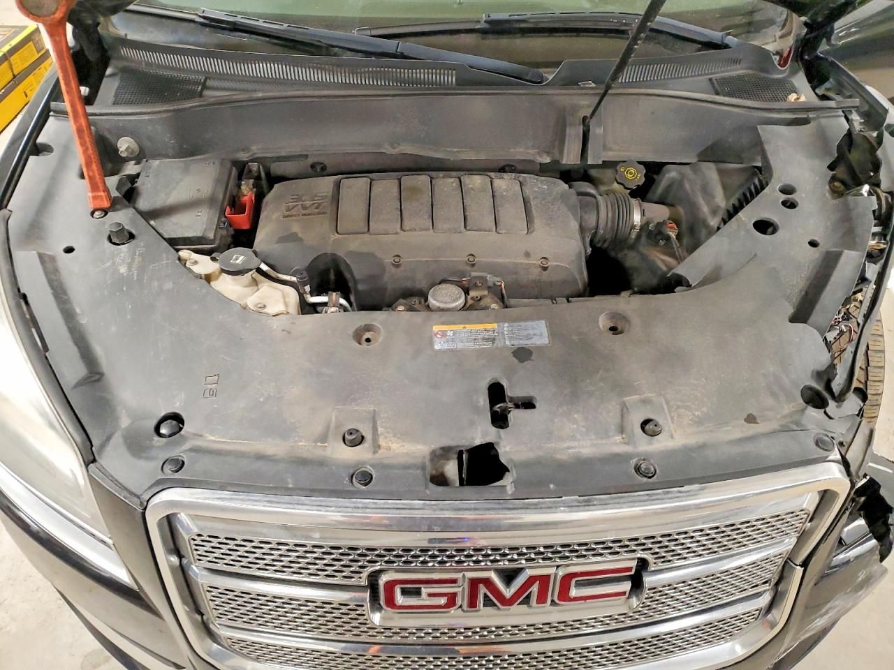 2014 GMC Acadia Denali