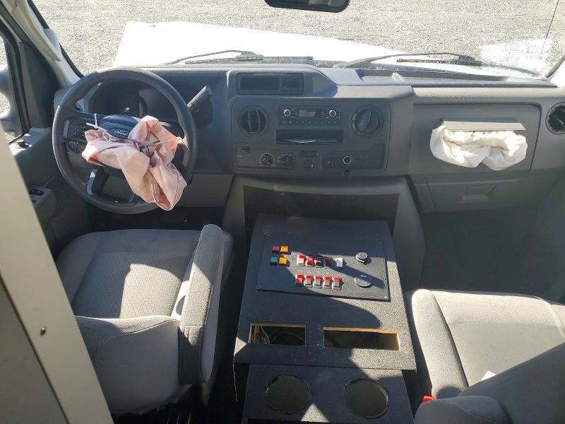 2022 Ford E450 Super Duty Ambulance