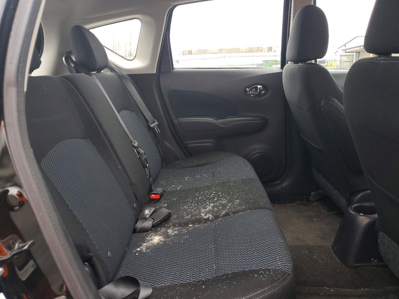 2015 Niss Versa Note sv