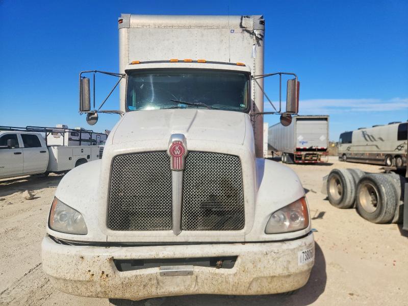 2015 Kenworth Construction T270