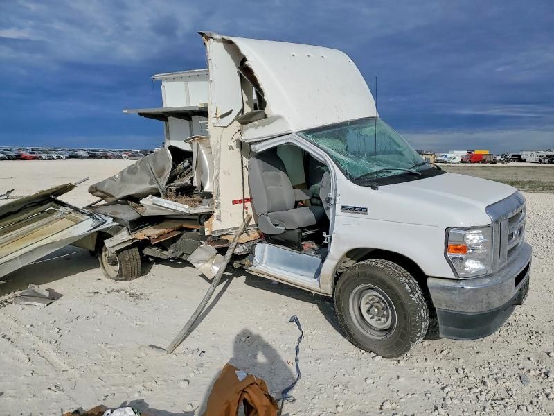 2021 Ford E350 Delivery van