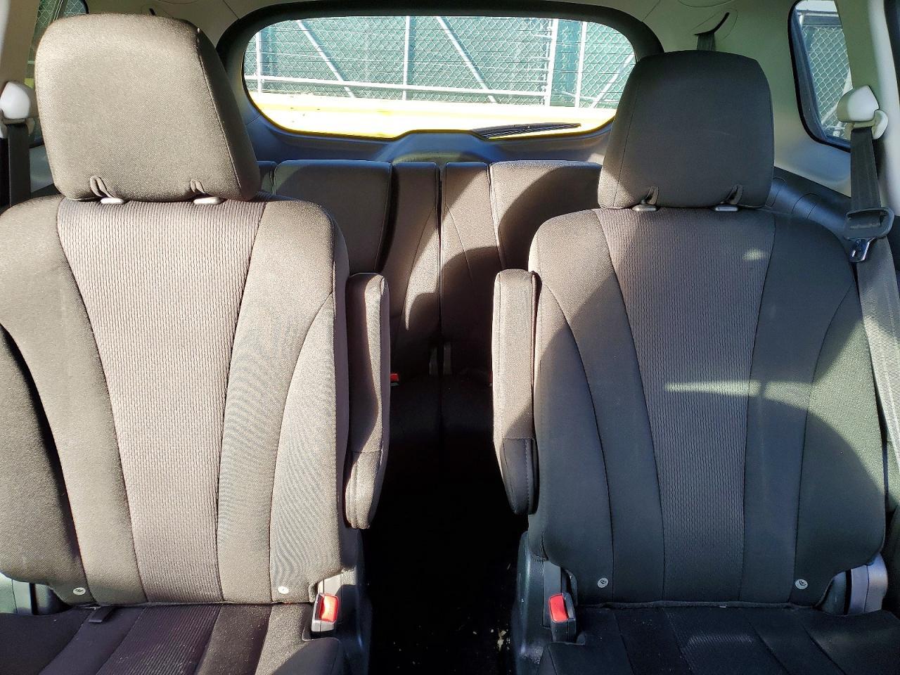 2015 Mazda 5 Sport