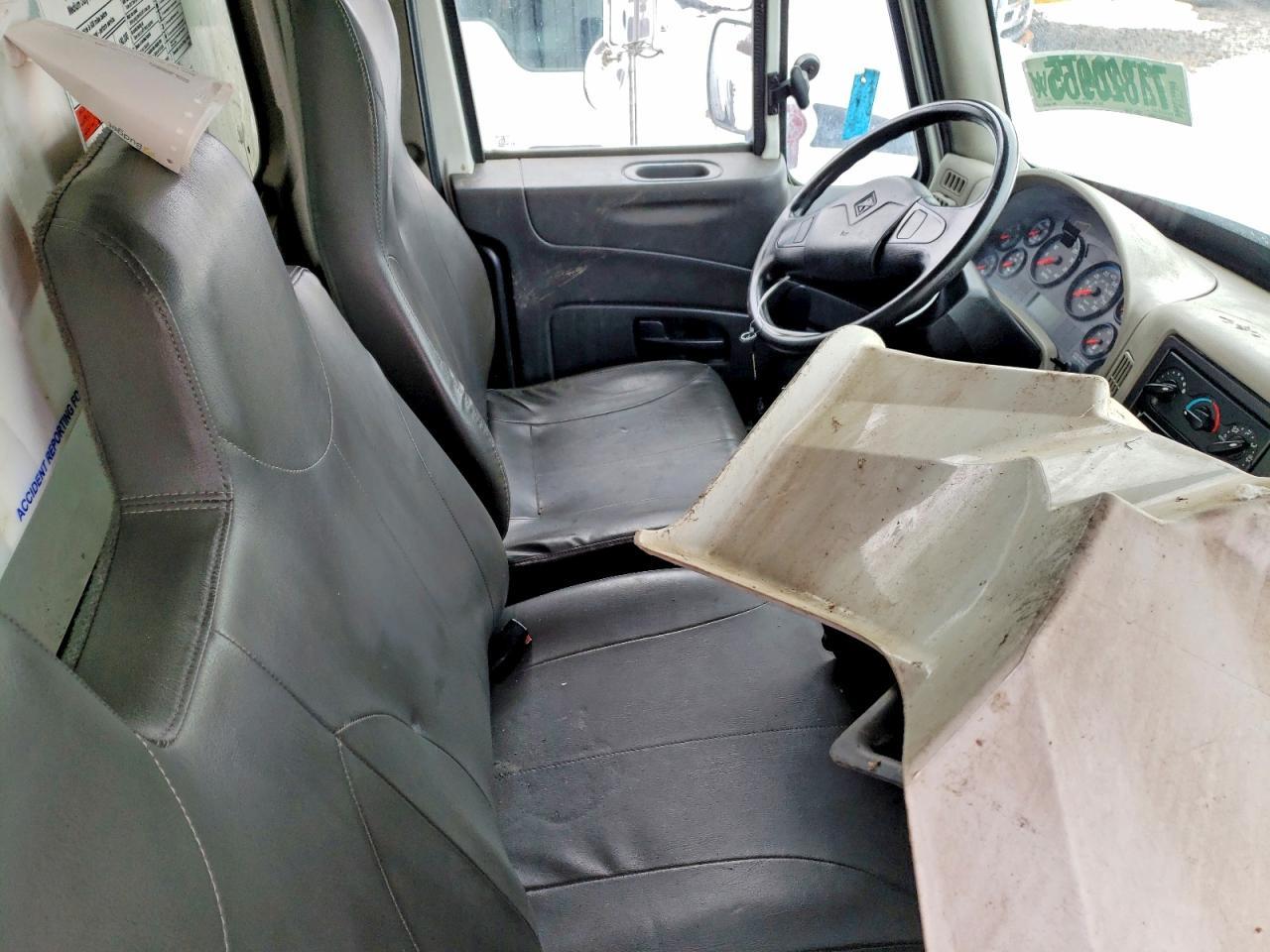 2018 International MA025 BOX Truck