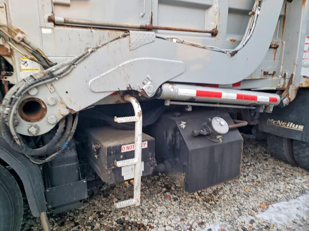 2016 Autocar Llc 2016 Autocar Xpeditor Refuse Truck