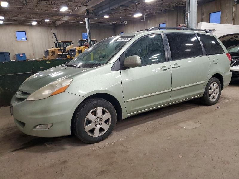 2006 Toyota Sienna xle