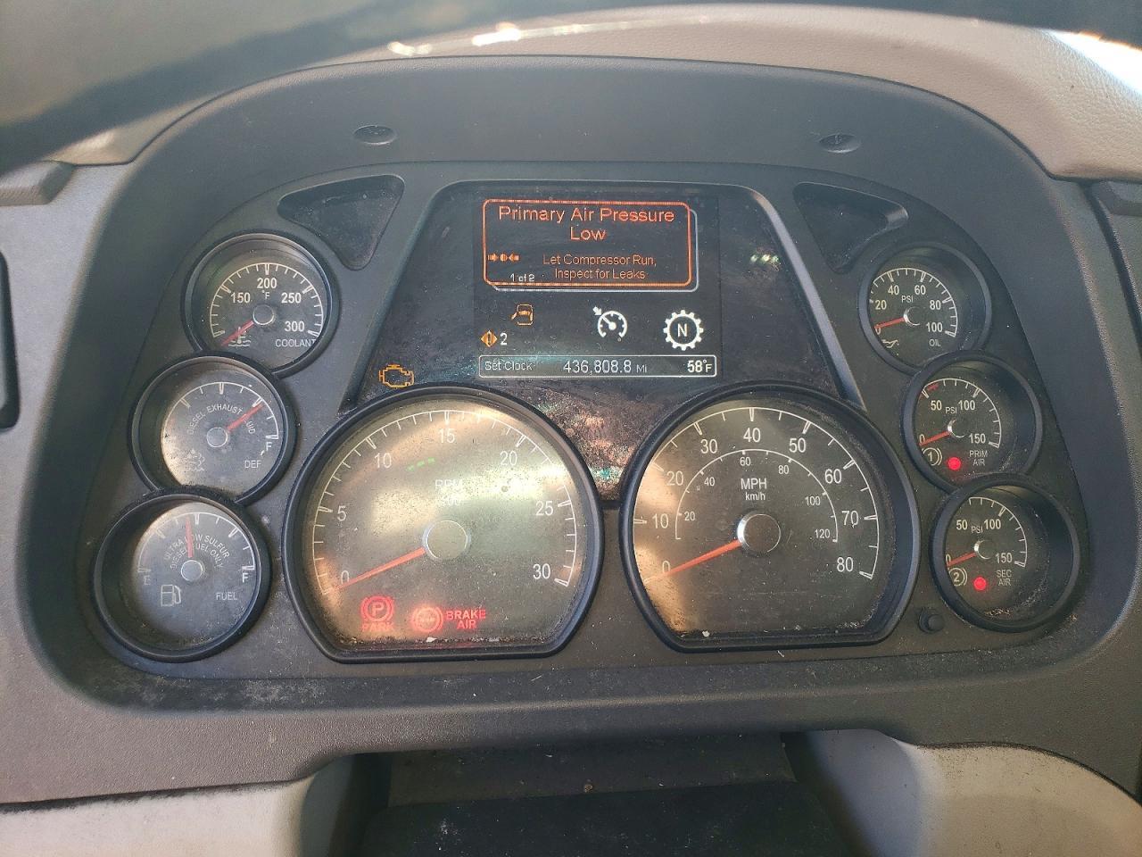 2018 Peterbilt 579 Semi Truck