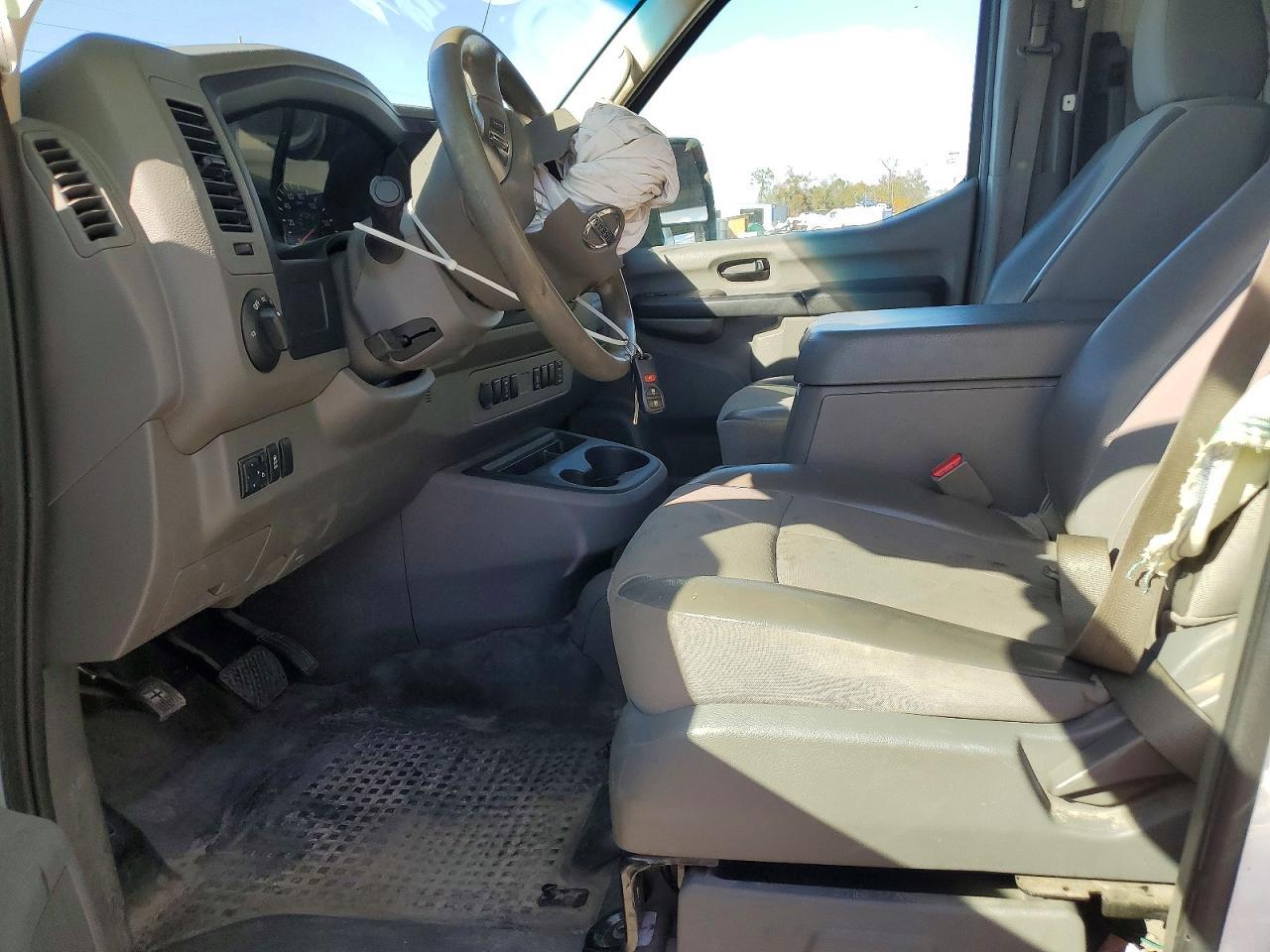 2019 Niss NV Cargo 2500 HD SV