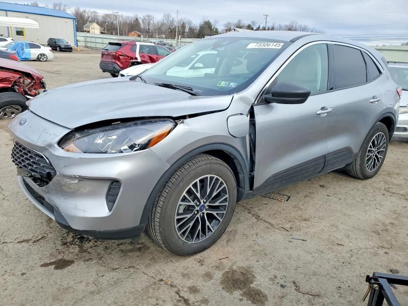 2022 Ford Escape se