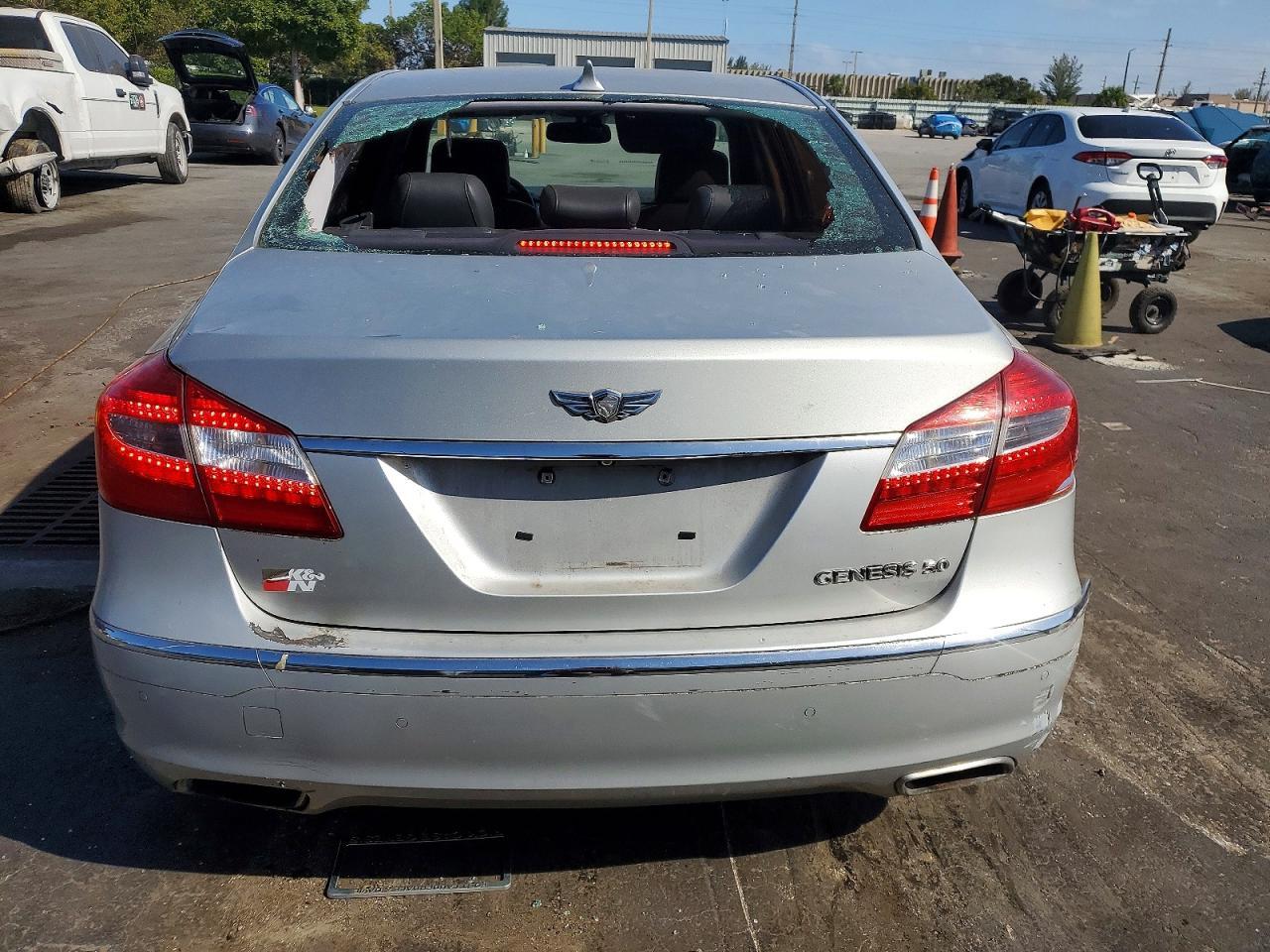 2012 Hyundai Genesis 5.0l