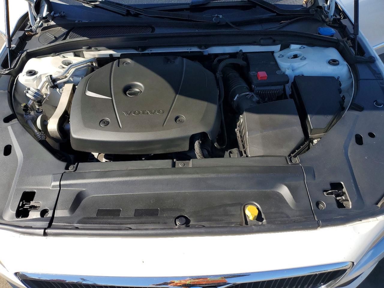 2017 Volvo S90 T6 Momentum