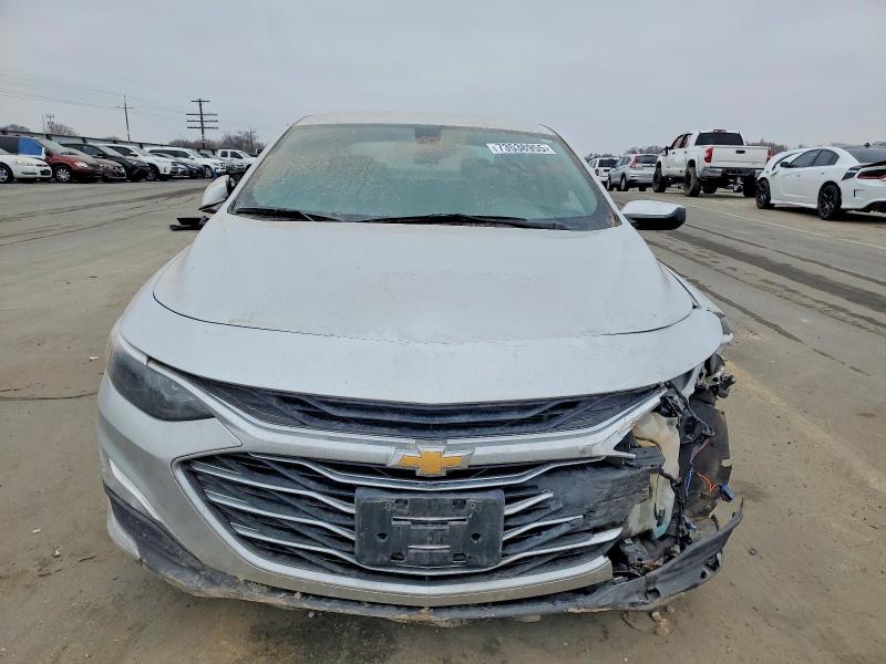 2020 Chev Malibu ls