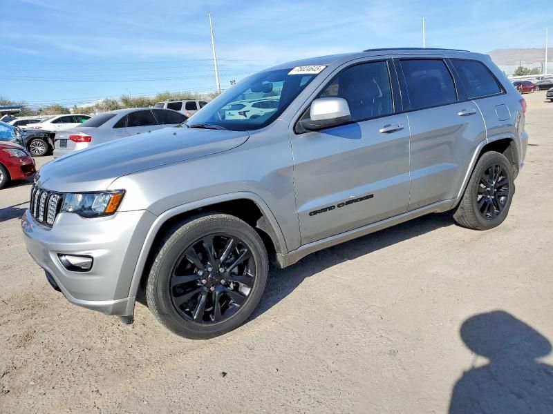 2020 Jeep Grand Cherokee Laredo