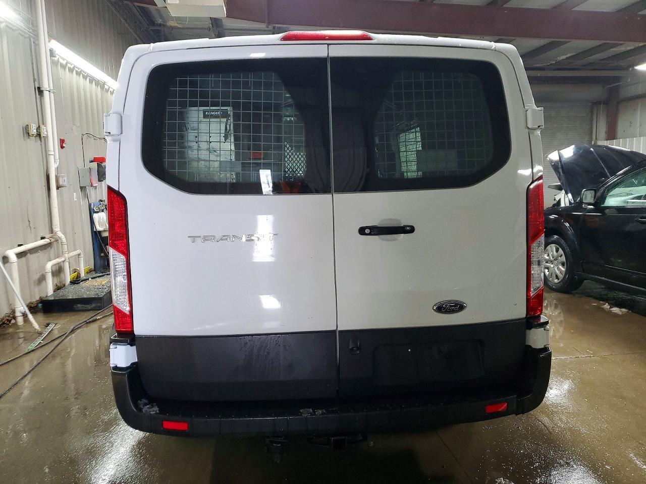 2021 Ford Transit T-250
