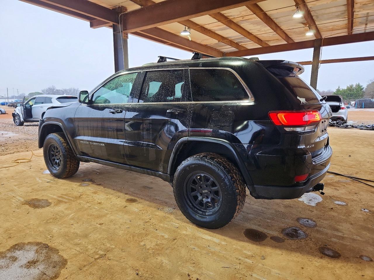 2020 Jeep Grand Cherokee Laredo
