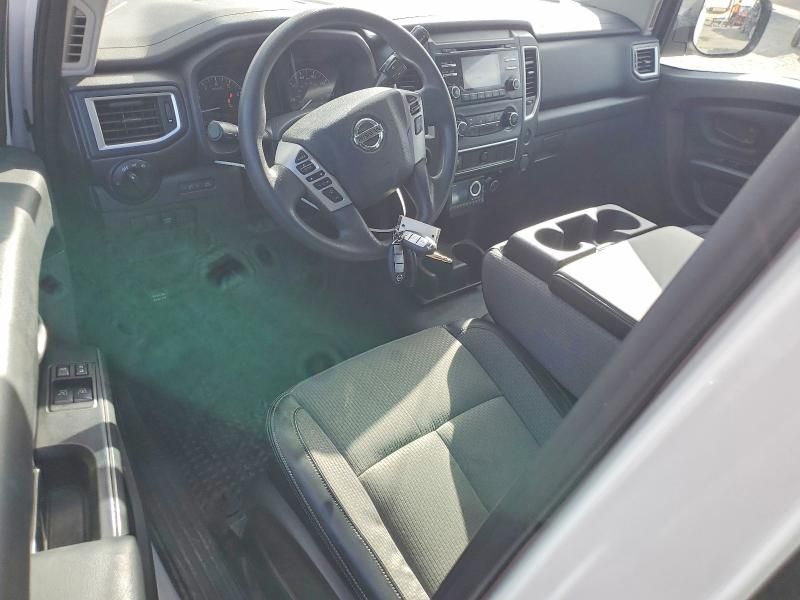 2017 Nissan Titan s