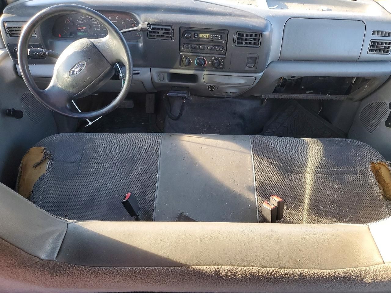 2004 Ford F550 Super Duty Dump Truck