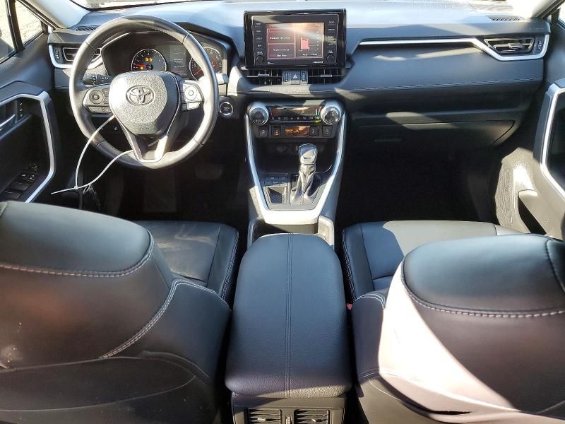 2020 Toyota Rav4 xle Premium